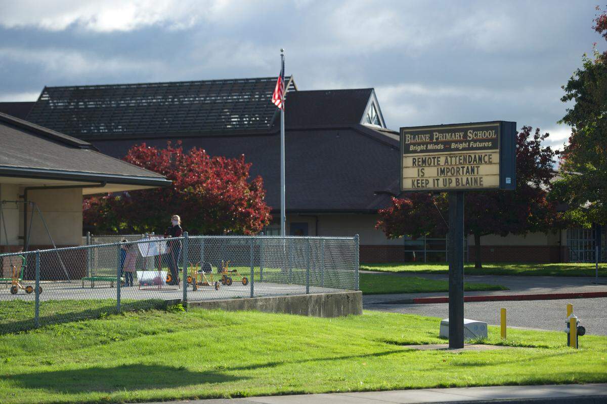 Students played outdoors during the pandemic at Blaine Primary School in 2020.