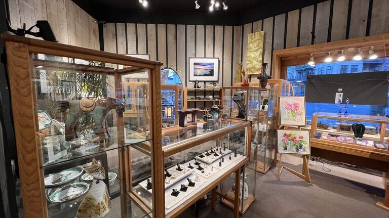 Bellingham gallery permanently closing after 52 years as owner opts to retire