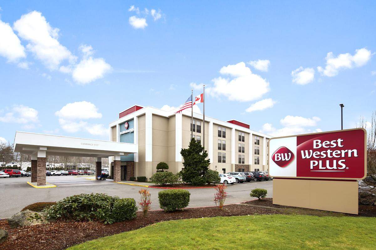 Bellingham Airport Hotel