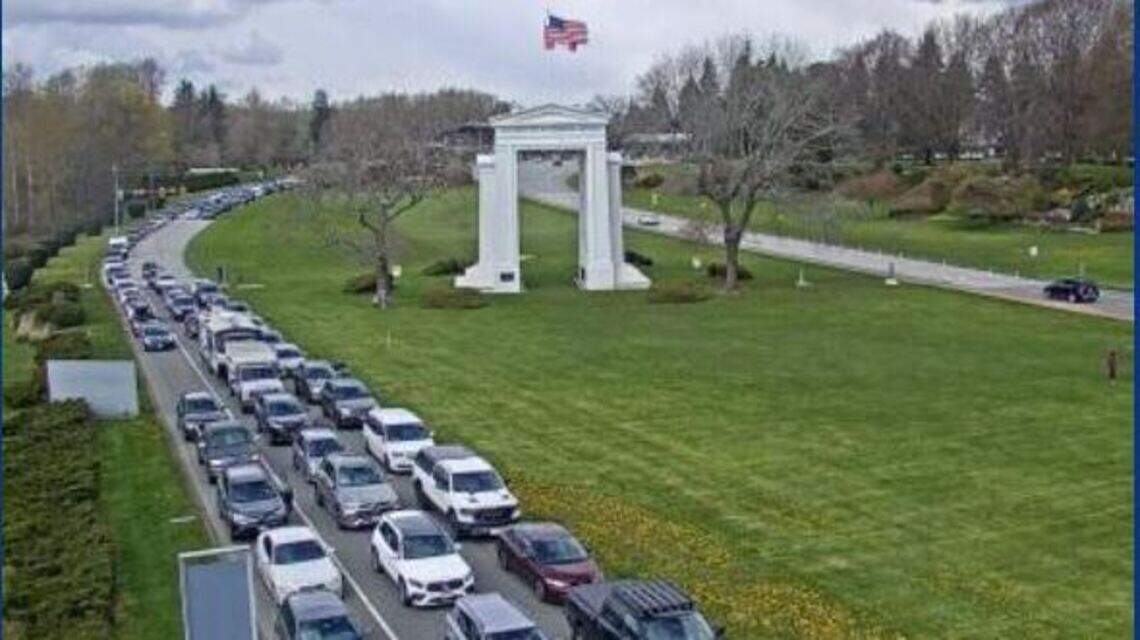 Major delays at the Whatcom border crossings as Canadians celebrate long weekend