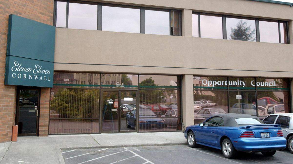 08.30.02 Opportunity REB NEW OPPORTUNY COUNCIL The new location of the Opportunity Council at 1111 Cornwall Avenue. Herald Photo by Rachel E. Bayne.