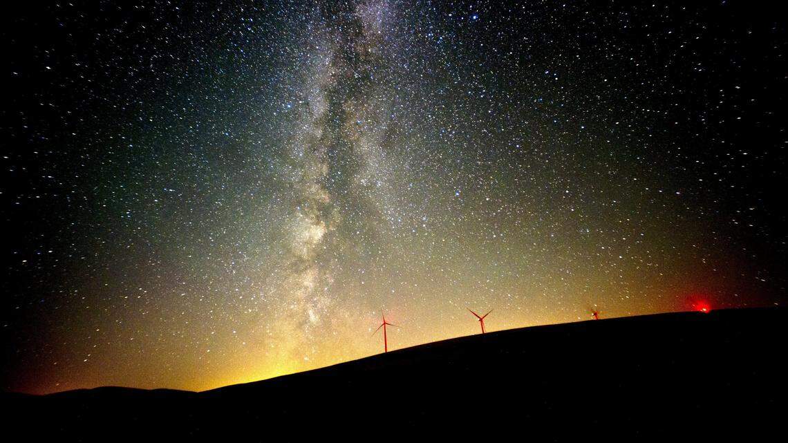 Five planets will line up in the skies above WA state. Here’s how to view the rare event