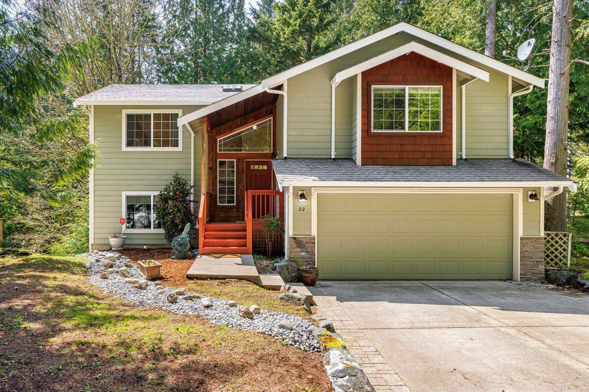 Home real estate listing at 22 Lost Fork Lane in Bellingham, Wash.