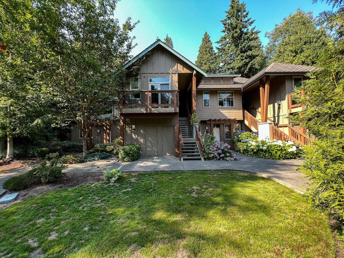 A home for sale at 5424 Snow Goose LN #302 Blaine, Wash. by Karen Timmer, a Branch Broker for Windermere Real Estate.
