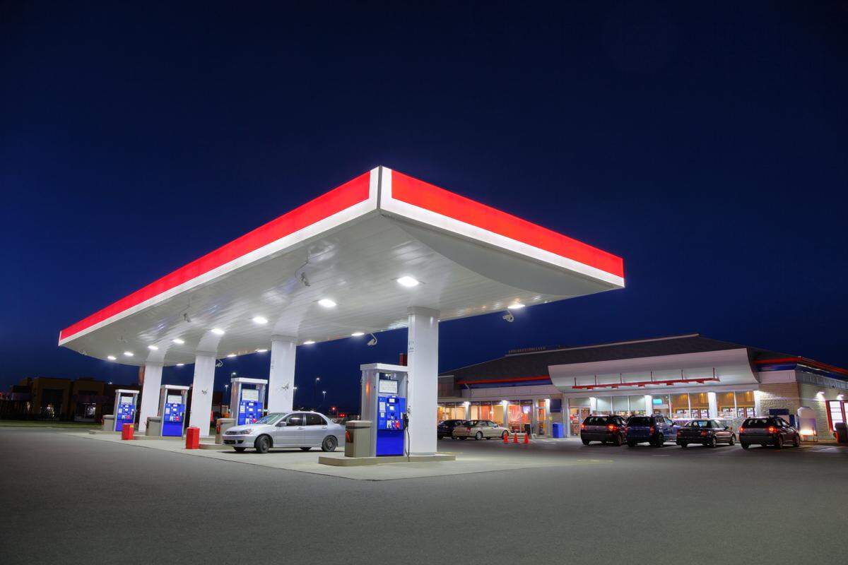 Patrick De Haan with GasBuddy said California gas prices have been dropping.