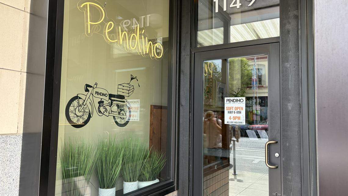 Downtown Bellingham’s newest eatery is a cocktail bar with Neapolitan pizza