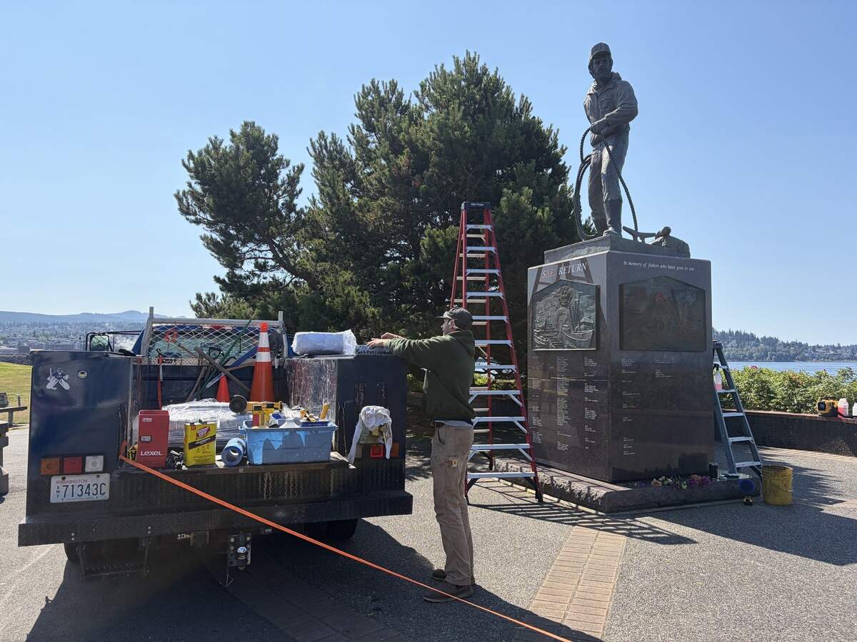 Bellingham police were called to Zuanich Point Park on Sunday morning for a report of vandalism to the Safe Return statue.