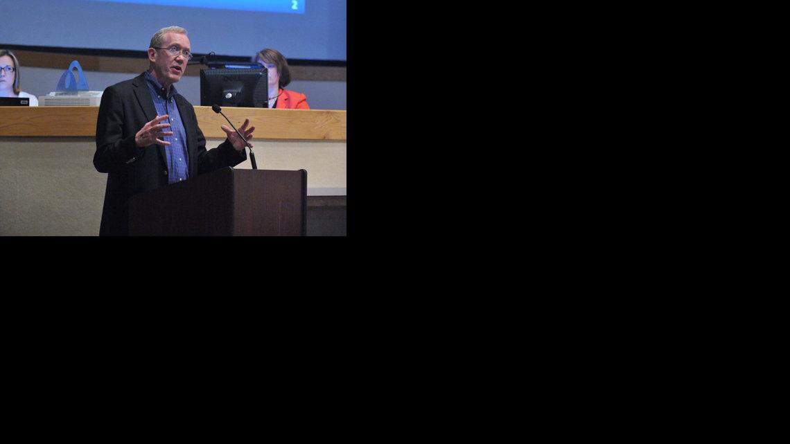 DAN PIKE AT CARGO TERMINAL MEETING