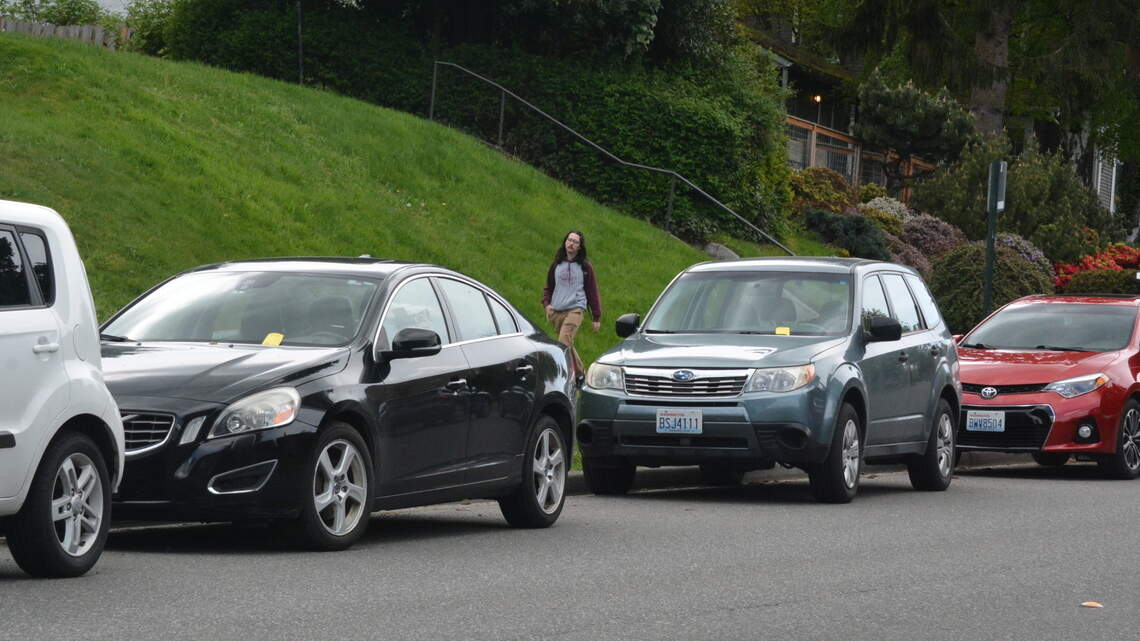 How long can my neighbors park cars on public streets in WA? We asked the experts