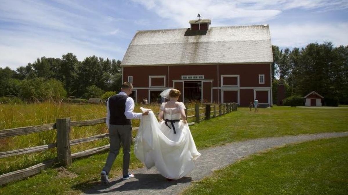 Tiffany and Kevin Chambers of Bellingham were married at Hovander Homestead Park in Ferndale on July 4, 2014.