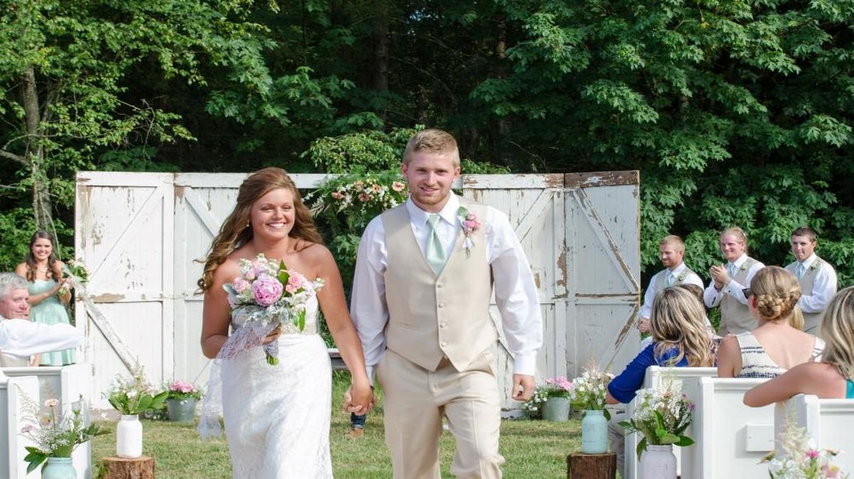 Cailey Plagerman and Jesse Galbreath had a country-rustic wedding June 27, 2015, at Cailey’s grandmother’s house in Everson.