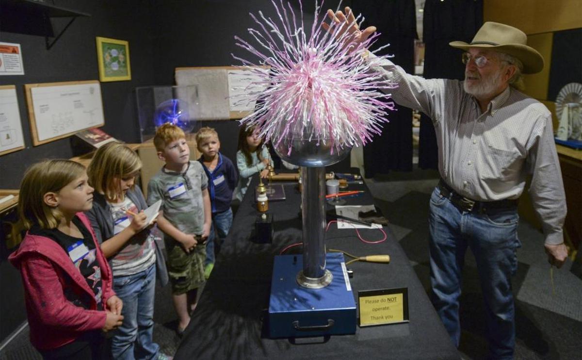 Jonathan Winter, co-founder and curator of the Spark Museum of Electrical Invention in downtown Bellingham, teaches students about electricity.