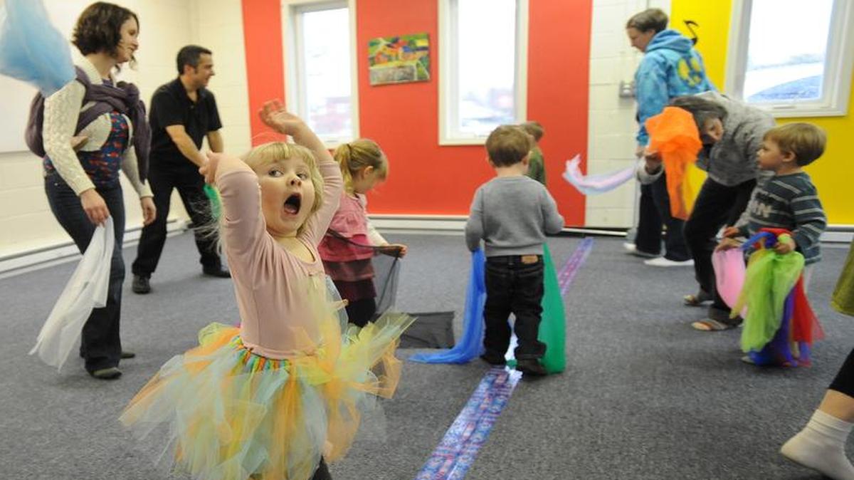 
Music teacher John Bisceglia teaches music and dance to kids during his Sound Artist Explorers class at Gabriel’s Art Kids in 2013.
