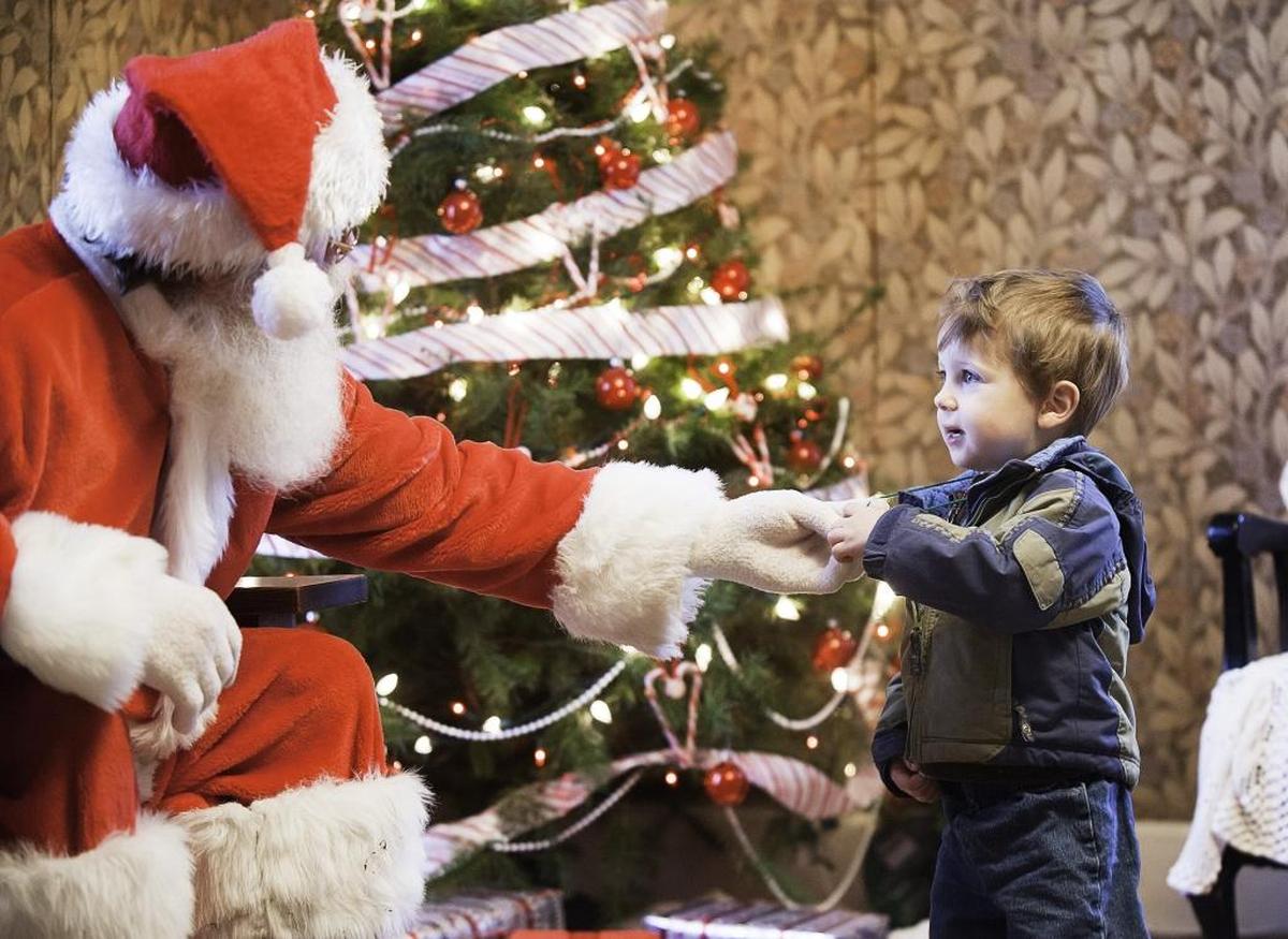 Ferndale’s Olde Fashioned Christmas runs Dec. 1-3 in Pioneer Park, with tours of the decorated historic log cabins, which feature old-time activities.