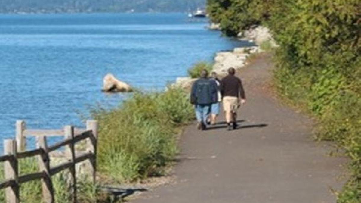 Anacortes’ Tommy Thompson trail is an easy 3.3-mile walk that starts on an asphalt pathway and continues over an abandoned railroad trestle to Fidalgo Bay.