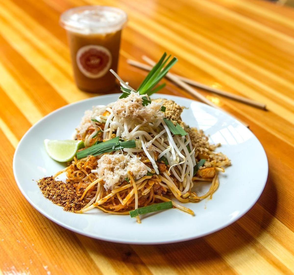 For lunch Sen Pad Thai in Vancouver offers the Pad Pu Sen Chan.