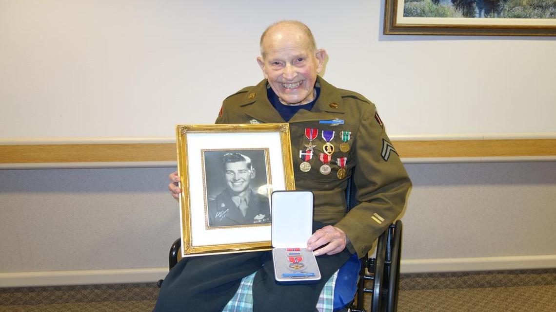 WWII soldier receives long-overdue service medals