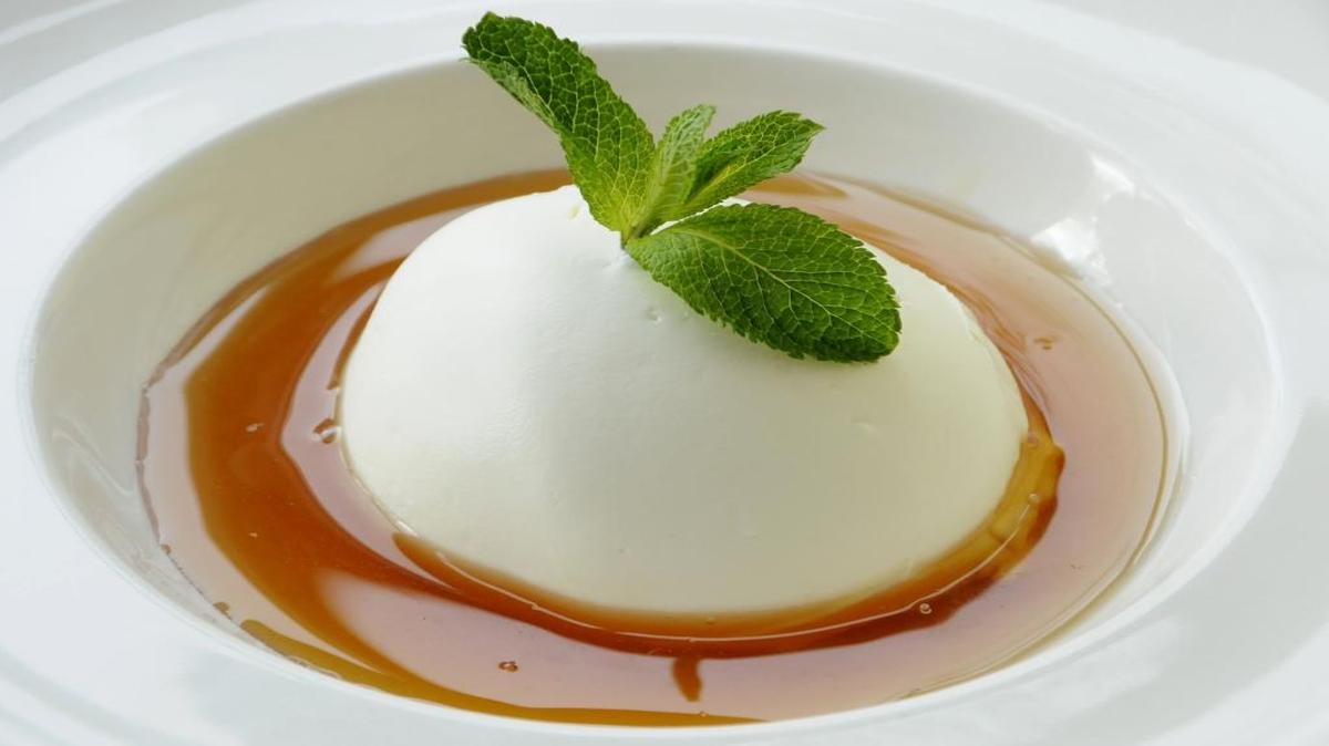 Greek yogurt with honey is a simple but tasty treat.