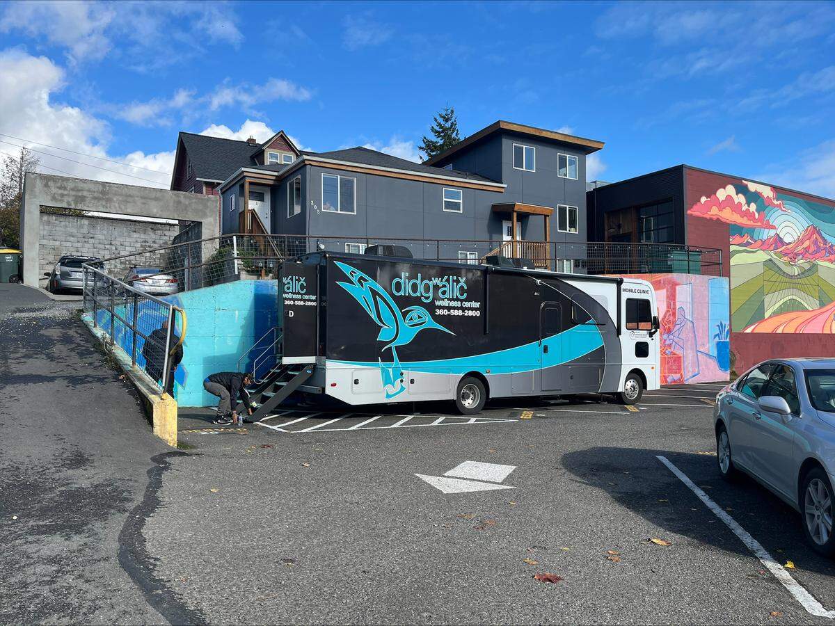 The new mobile medical unit operated by didgʷálič Wellness Center outside First Baptist Church in Bellingham.