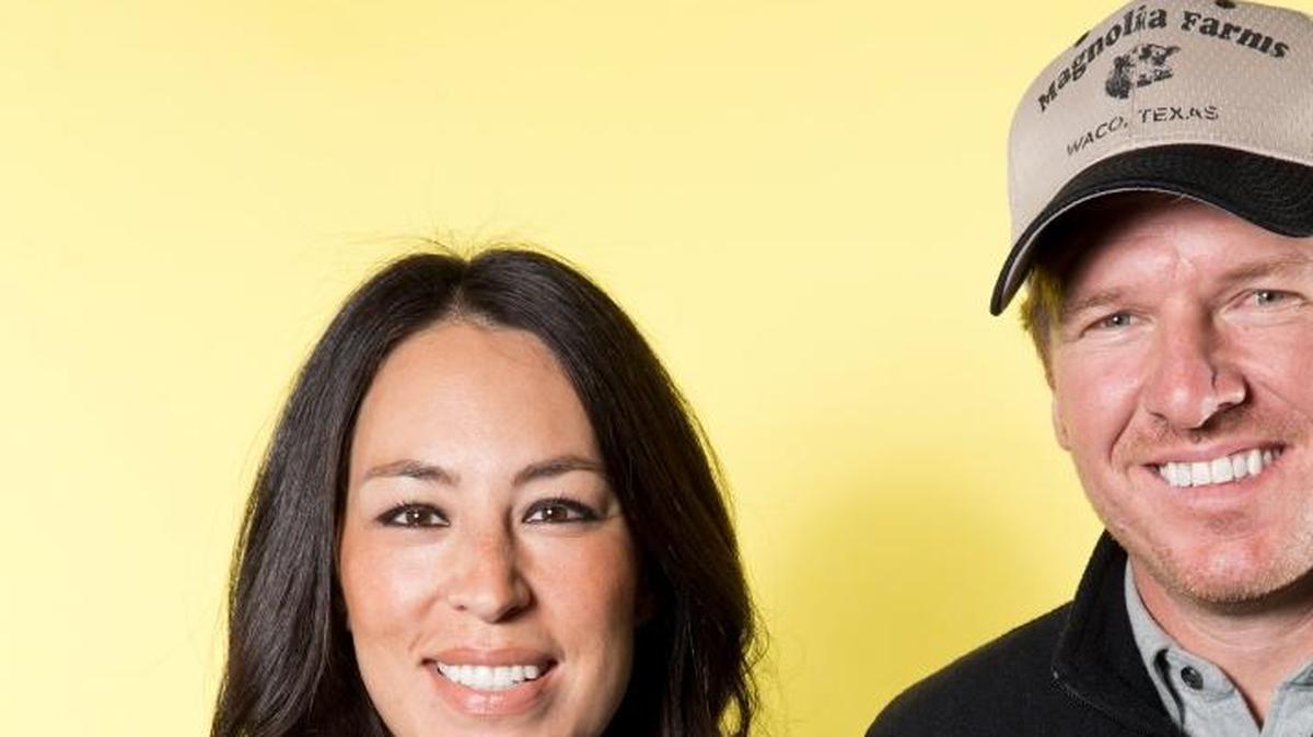 “Fixer Upper,” with Joanna and Chip Gaines, ends this season on HGTV. The couple said that ending the show will allow them to focus on their ever-expanding business portfolio.