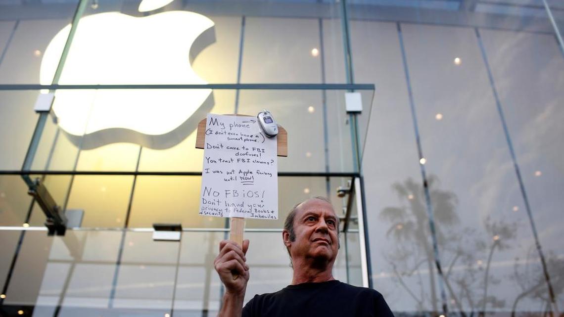 FBI’s battle with Apple will affect tech companies
