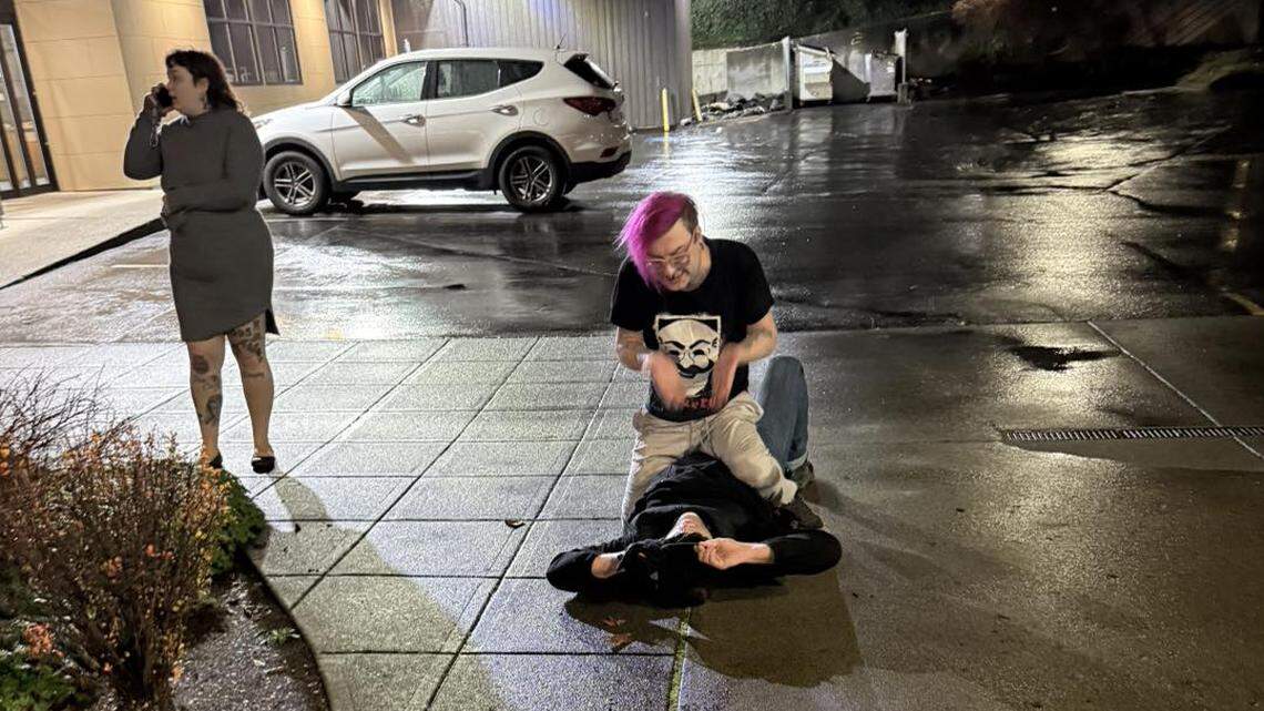 Man accused of early-morning burglary in Bellingham got a surprise — and handcuffs