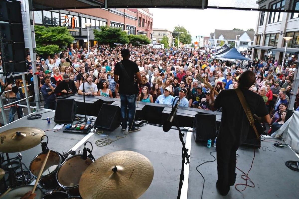 Downtown Sounds kicks off its free outdoor concerts for the entire family in the 1300 block of Bay Street on Wednesday and continues each Wednesday through Aug. 2. Each night features performances by popular bands, local food vendors, a beer garden for those 21 and older,, kids’ activities, vendors, and random entertainment.