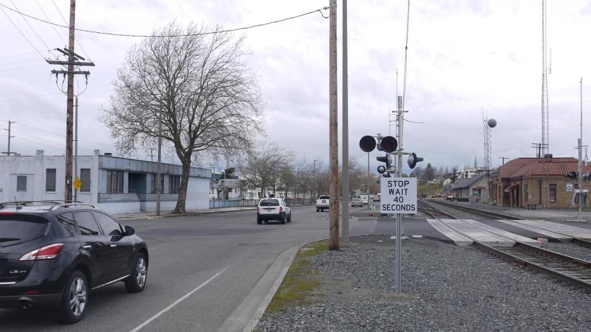 The “STOP WAIT 40 SECONDS” sign at Roeder Avenue and C Street is intended for train engineers in the switch yard, according to BNSF.