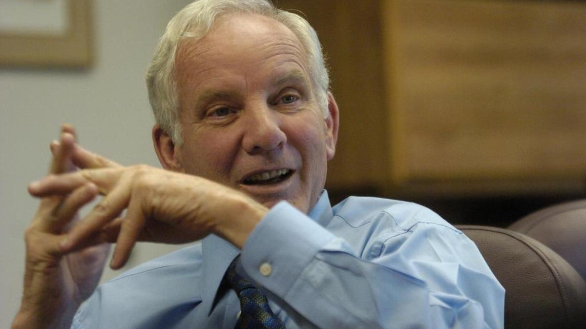 
Harold Heiner, president emeritus of Whatcom Community College, talks to an instructor in 2006. Heiner died Saturday, Oct. 17, 2015. 
