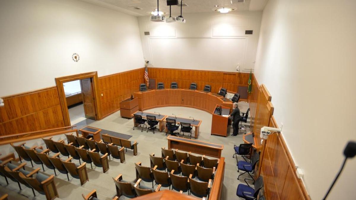 The City Council opted to let an independent, seven-member commission set salaries for elected city officials during its Monday, July 11, meeting in council chambers.