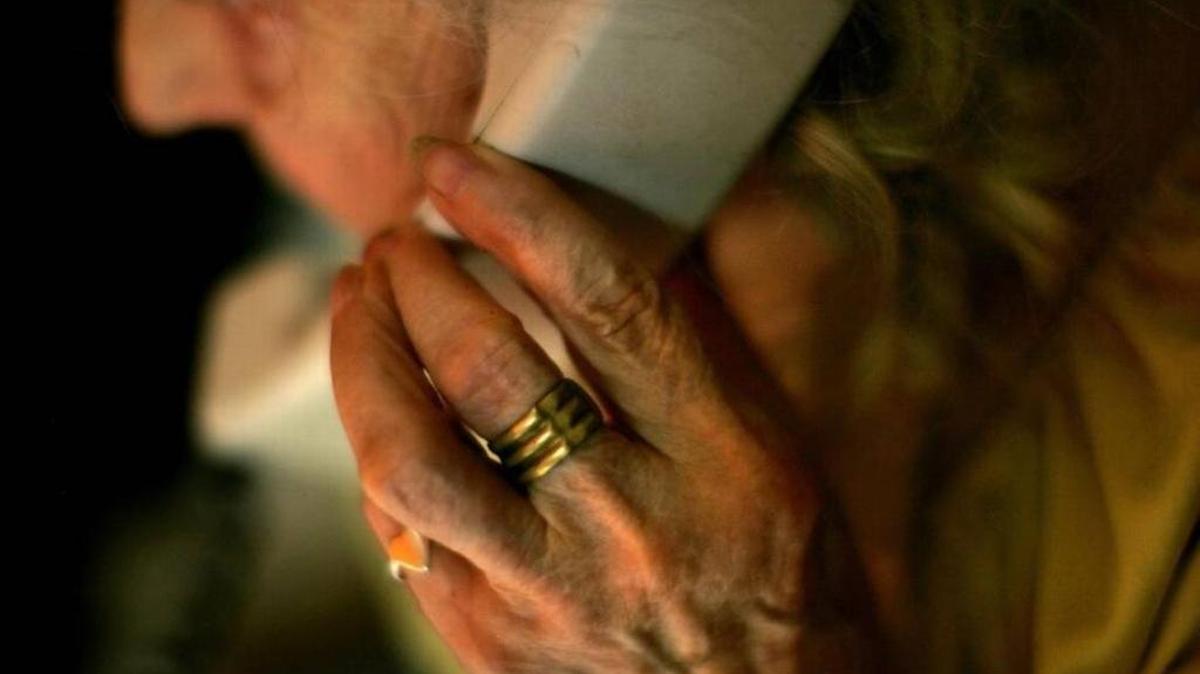 The U.S. Marshals are alerting the public of a scam involving individuals posing as U.S. Marshals, court officers, or other law enforcement officials.