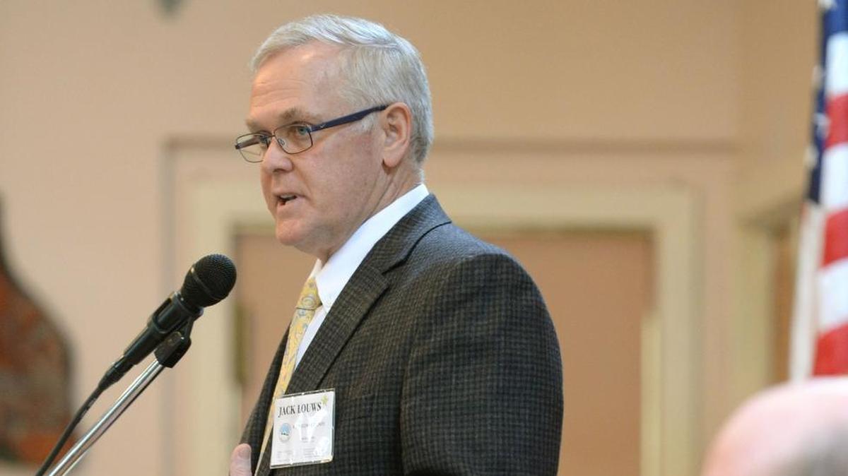 Whatcom County Executive Jack Louws updates the Northwest Business Club on the status of the jail during a luncheon at the Elks Club in Bellingham, Jan. 13, 2016.