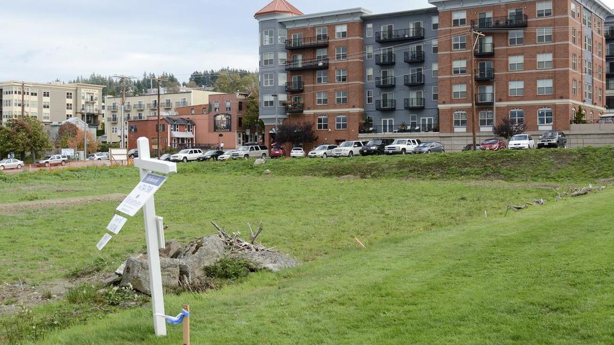
A vacant lot at 800 Harris Avenue in Bellingham shown Oct. 9, 2015, is the future site of Fairhaven Harbor Townhomes.
