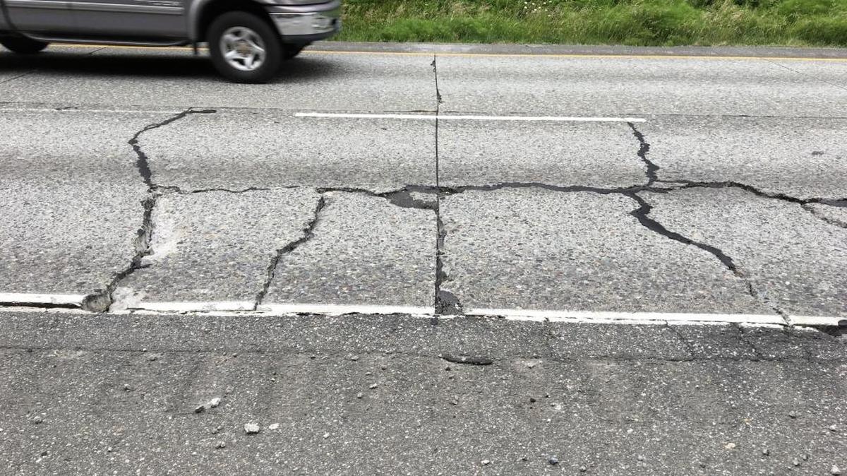 Washington State Department of Transportation maintenance crews will replace two broken concrete panels on southbound Interstate 5 near Bellingham on Friday and Saturday, June 23-24.