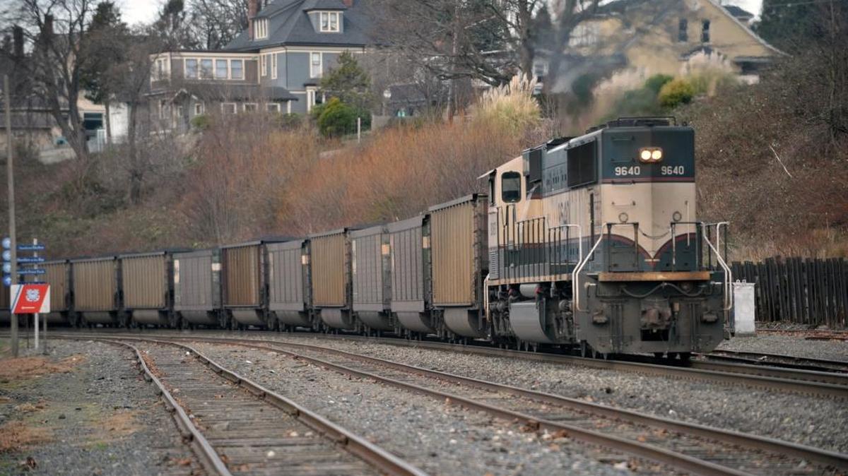 A BNSF engine hauls a train load of coal through Bellingham Jan. 15, 2014. The U.S. Army Corps of Engineers is working on its decision on whether to halt the proposed Gateway Pacific Terminal at Cherry Point over concerns raised by Lummi Nation.