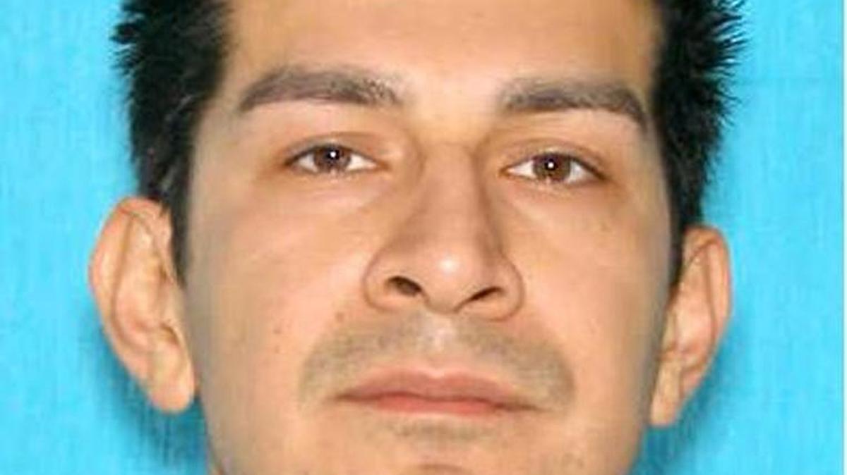 The Skagit County Sheriff’s Office is looking for Alberto Flores Alaniz, 39, suspected of killing a man south of Mount Vernon last week, the sheriff’s office said. Alaniz has been in Snohomish and King counties since the death.