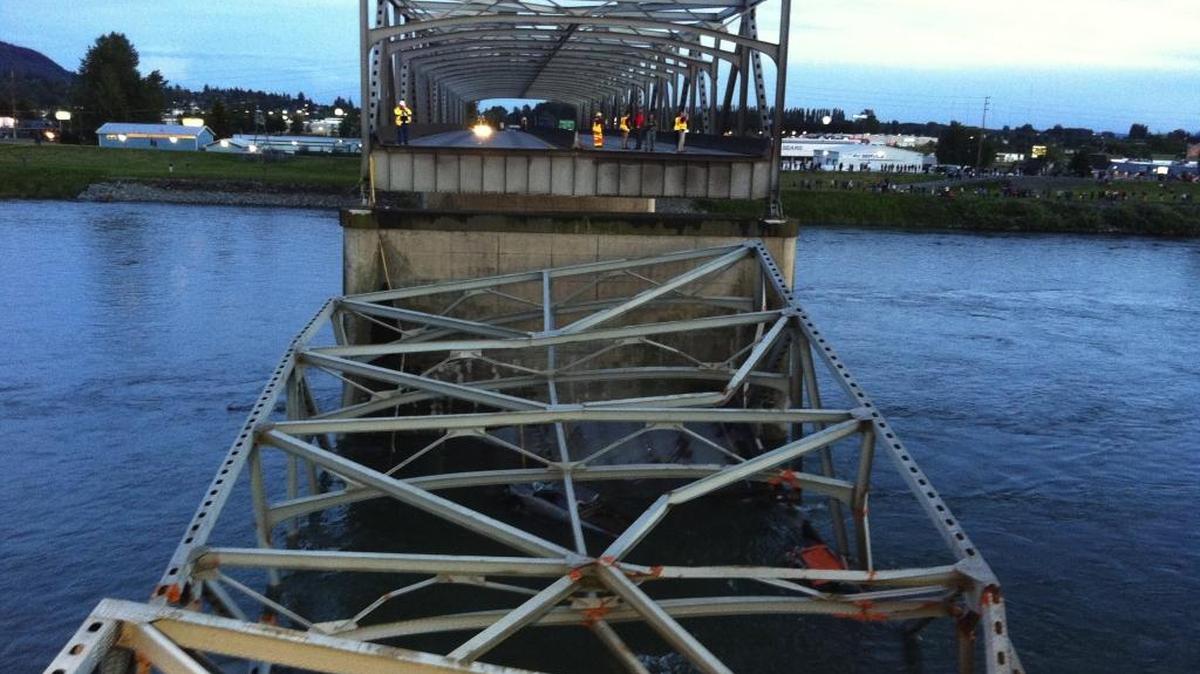 The collapsed bridge where I-5 crosses the Skagit River in Mount Vernon, Washington, on May 23, 2013.