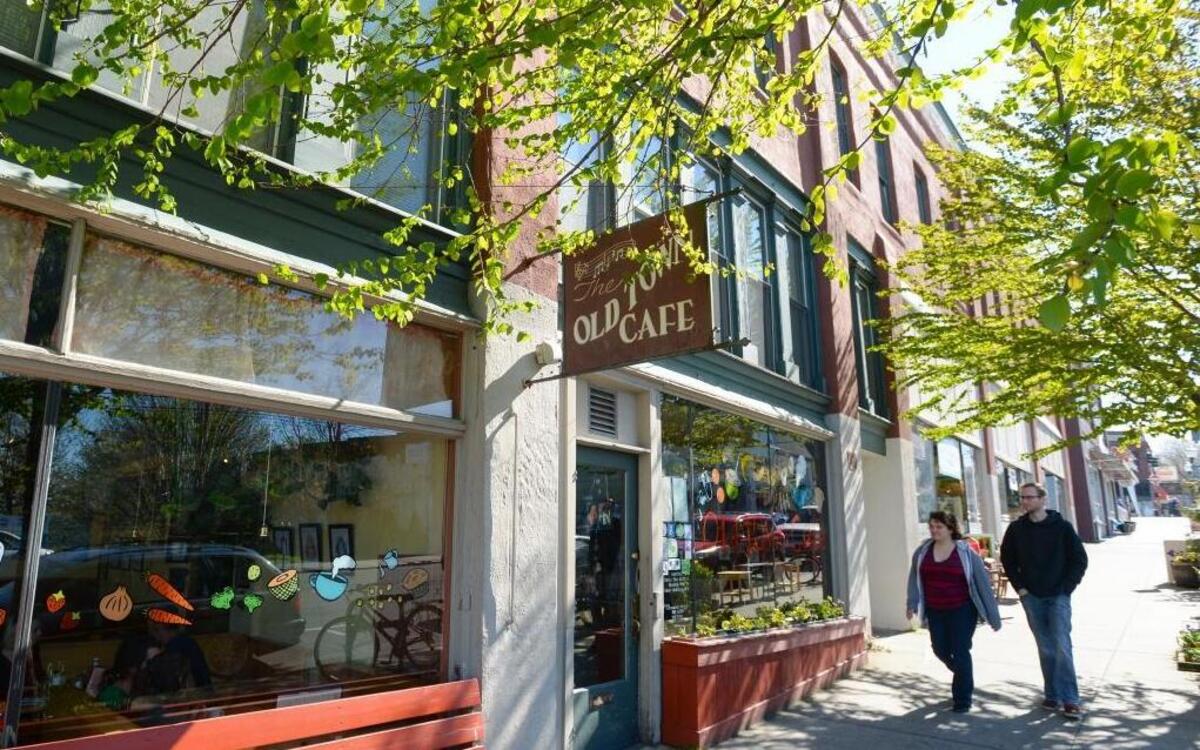 The Oakland Block, home to Old Town Cafe on West Holly Street in Bellingham, was built in 1890. It housed city offices until a City Hall building was erected nearby on Prospect Street. The building, shown March 30, 2016, is mentioned in a history tour in “Walking Washington’s History” by Judy Bentley of Seattle.