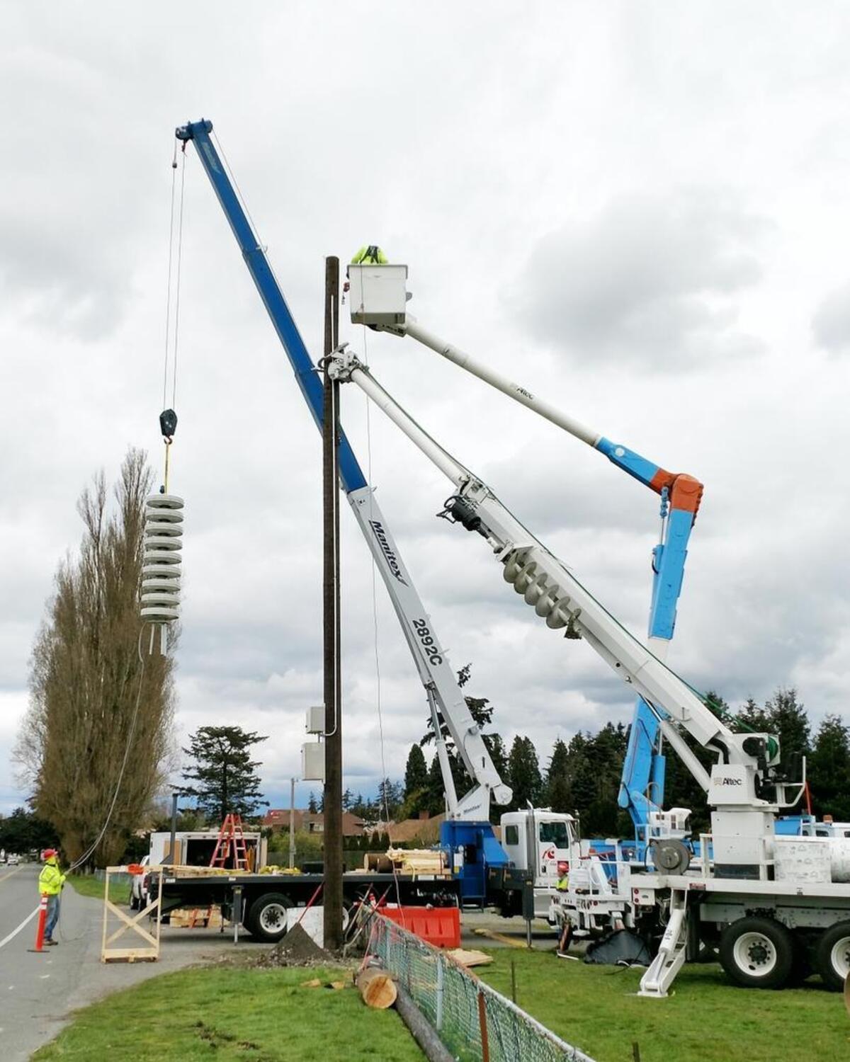 A tsunami warning siren is installed in April 2017 in Birch Bay.