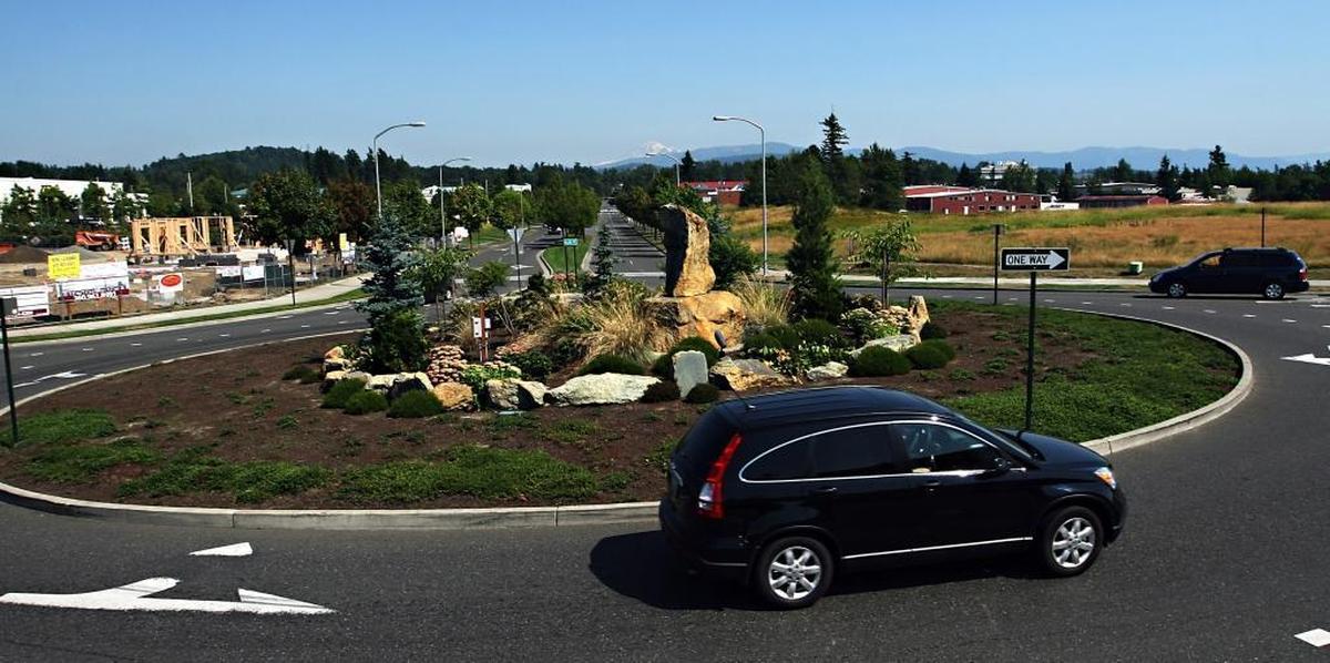Bellingham’s Kellogg Road and Cordata Parkway roundabout in 2008.