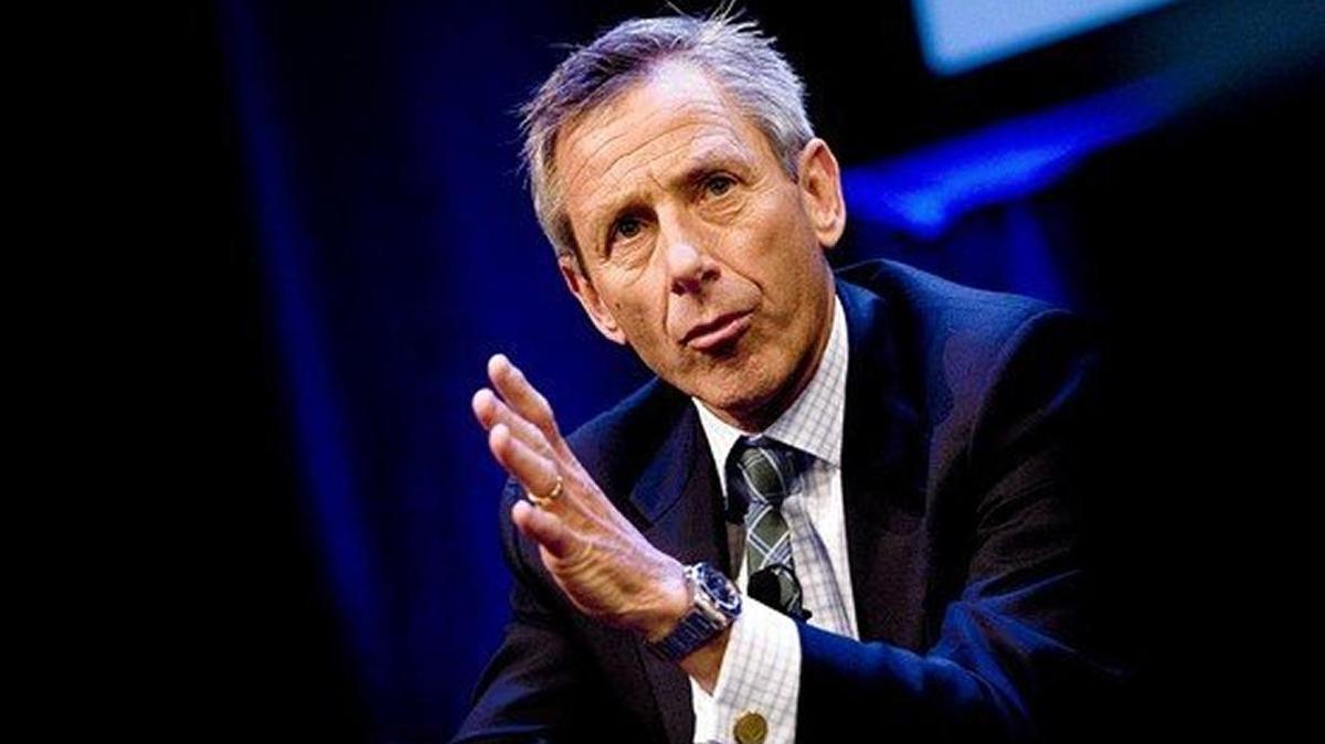 Jim Donald, former chief executive of Starbucks, will be Albertsons president and CEO.