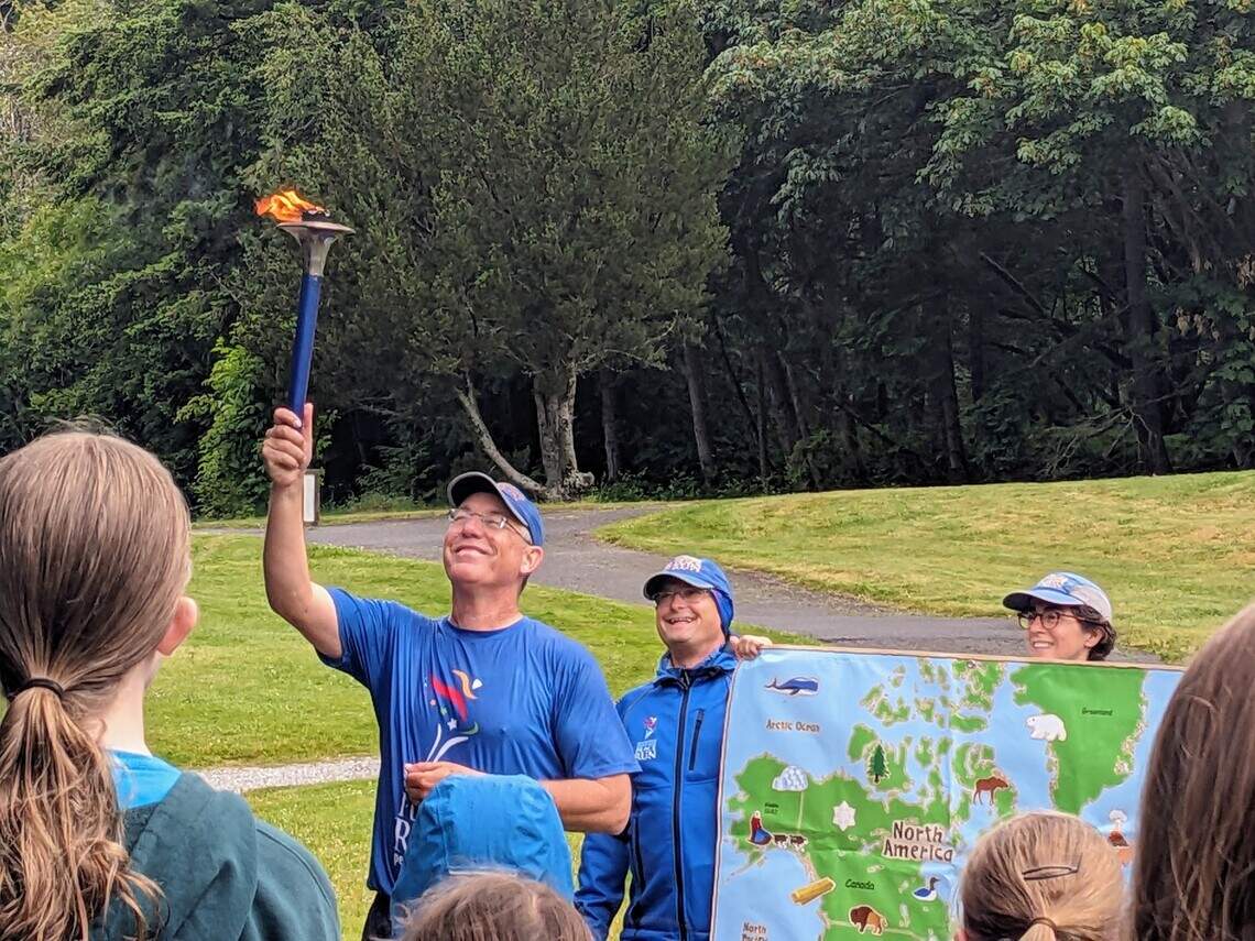 National Peace Run carries torch through Bellingham | Bellingham Herald