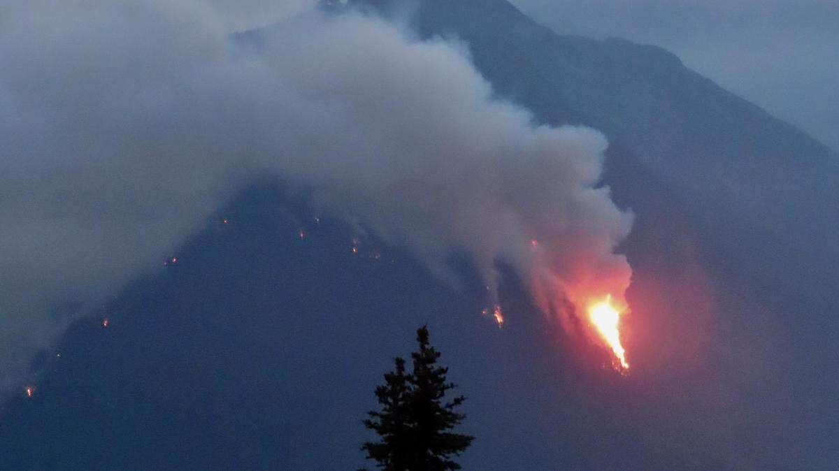 The Perry Fire burns in eastern Whatcom County in September 2025.