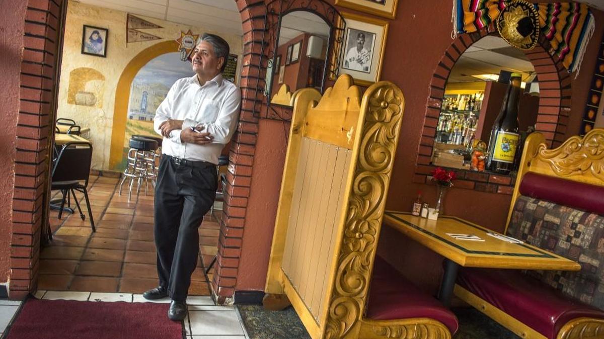 Like many U.S. citizens, Felix Guzman, 61, is troubled by the acrimony of presidential campaign. “I’ve never seen an election like this one,” said the owner of Reyna’s Mexican Restaurant in Parkland. “I’m feeling real bad.”