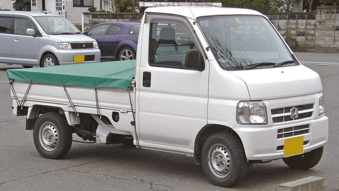 Rules of the Road: Law still requires license and registration for those tiny trucks
