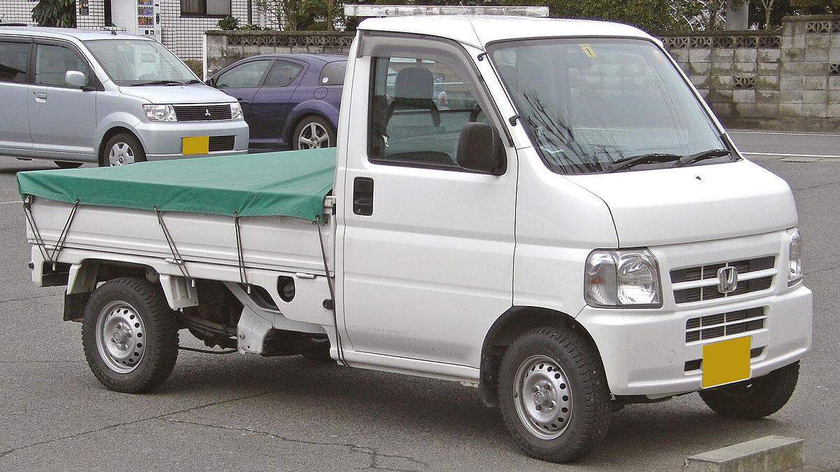 A Kei truck.