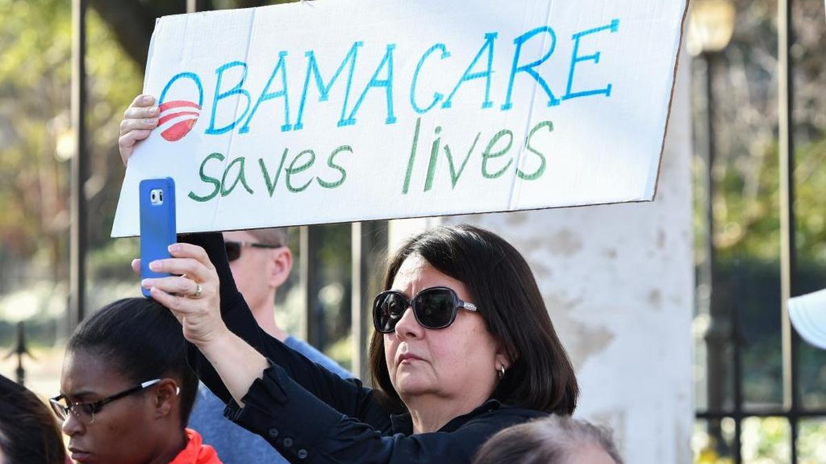 Affordable Care Act supporter Lucero Mesa during an ACA support rally at the South Carolina Governor's Mansion.