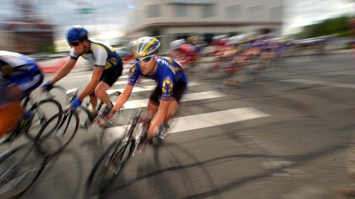 
Bicyclists should be treated just like cars when riding on roadways. Drivers who do otherwise can endanger the cyclist and cause traffic delays.
