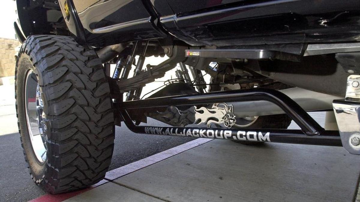 While Washington laws do limit how high trucks can be jacked up, the safety of making vehicles higher or lower must be considered.