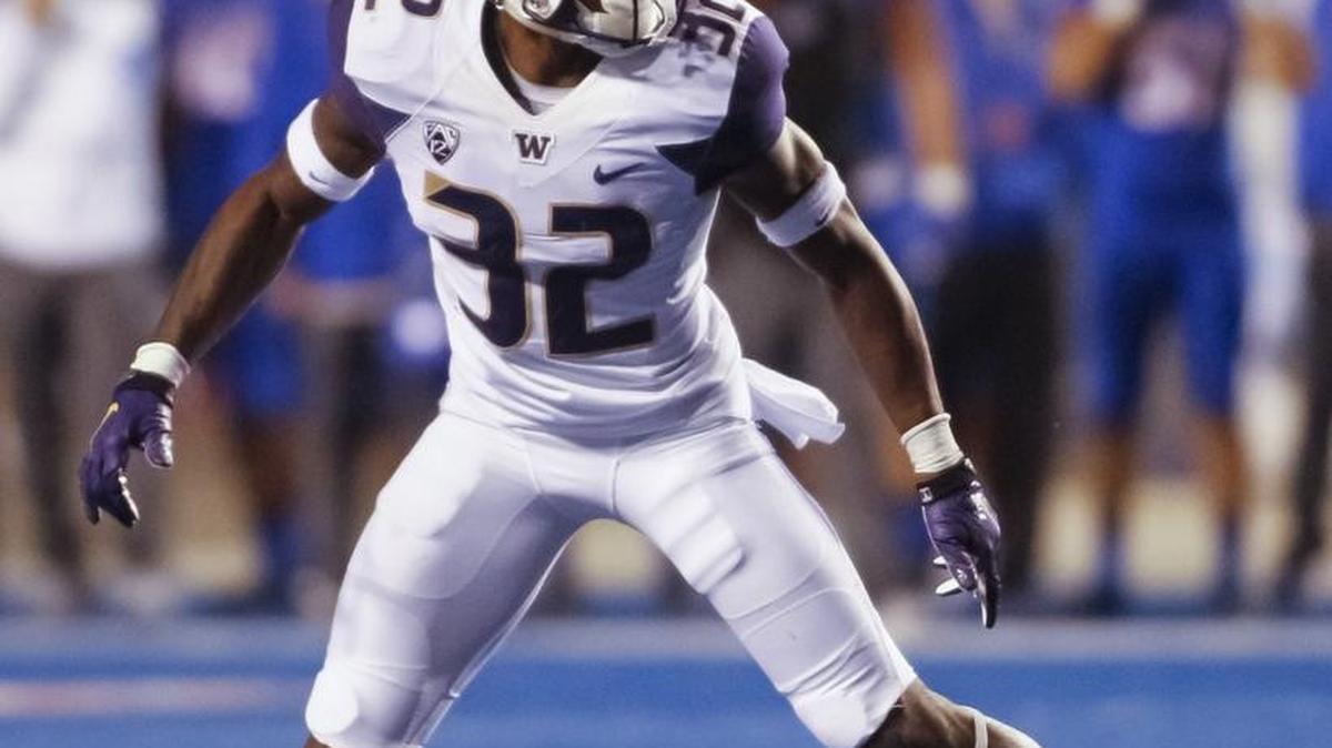 Washington defensive back Budda Baker (32) reacts during a play in the second half of an NCAA college football game against Boise State in Boise, Idaho, on Friday, Sept. 4, 2015. Boise State won 16-13. (AP Photo/Otto Kitsinger)